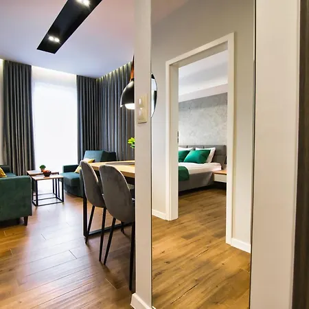 Capital Apartment *